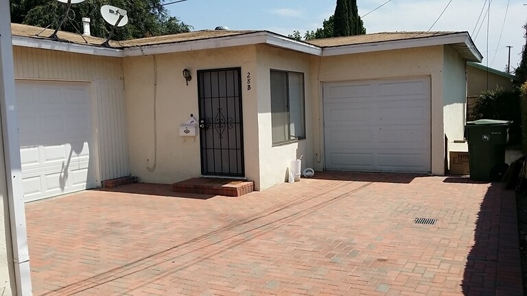 Building Photo - 26 N Hidalgo Ave