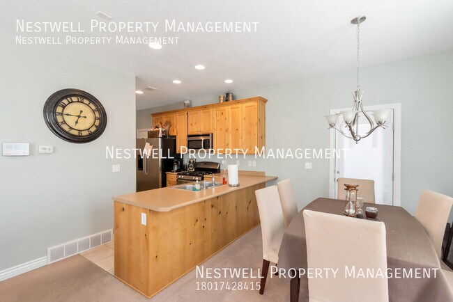 Building Photo - Cute 3-bed Home in Creekside Village. $300...