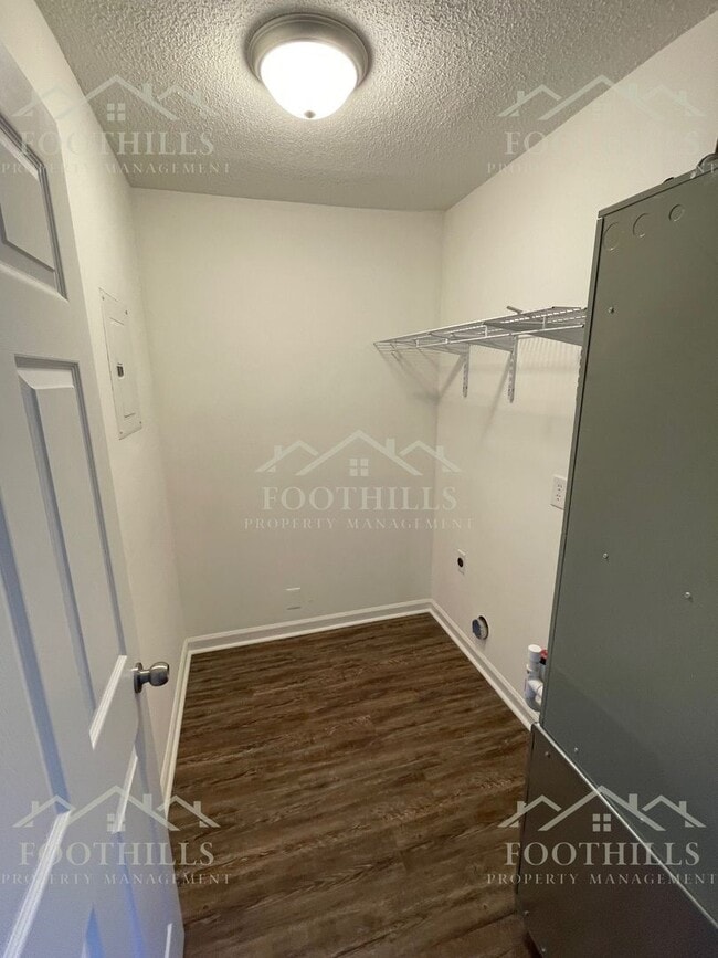 Foto del edificio - 4332 Old Mill Rd