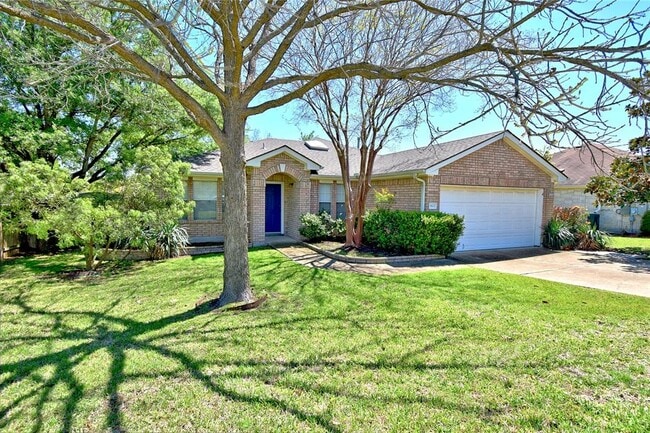 Building Photo - 807 Wild Petunia Way