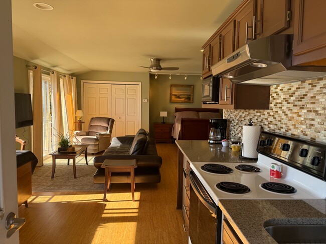 Foto del edificio - 282 Snyder Rd