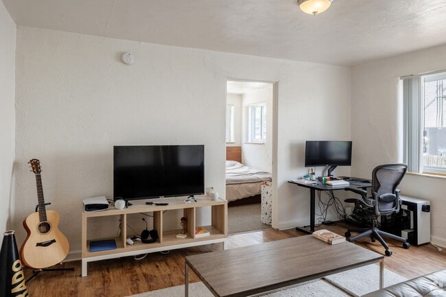 Interior Photo - 955 16th St.