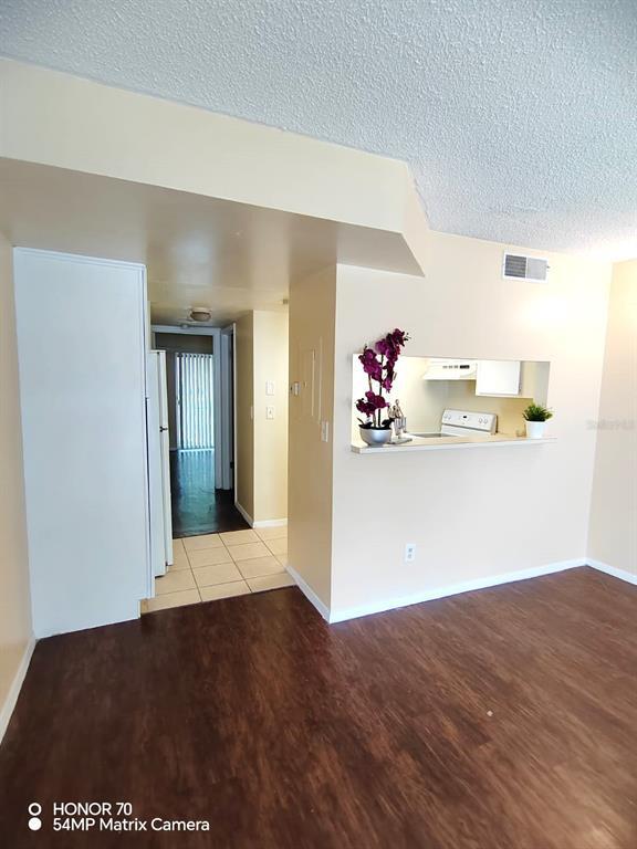 Building Photo - 7141 E Bank Dr