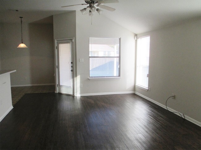 Building Photo - 2111 Ragland Rd