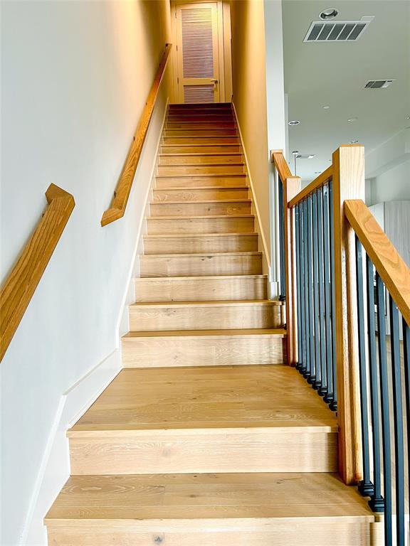 Foto del edificio - 1411 Town Creek Dr