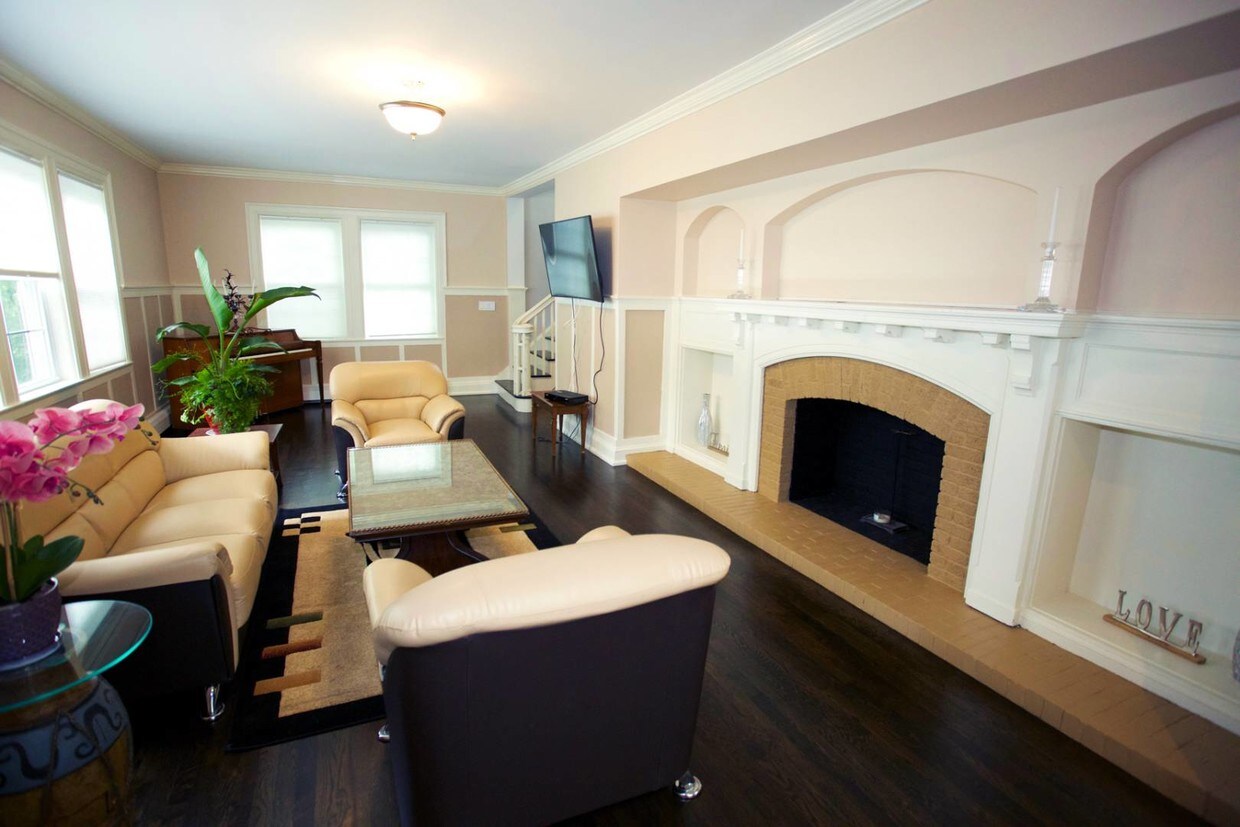 Foto principal - 44 Berkeley Ave