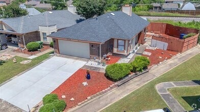 Building Photo - 2135 Rose Cliff Ln