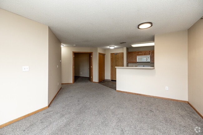1 habitación, 1 baño con estudio - 814 pies cuadrados - Sala de estar - NorthPark Apartments