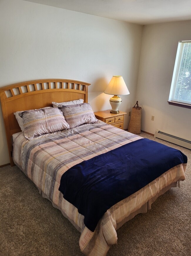 Building Photo - Lake Park Estates Apartments