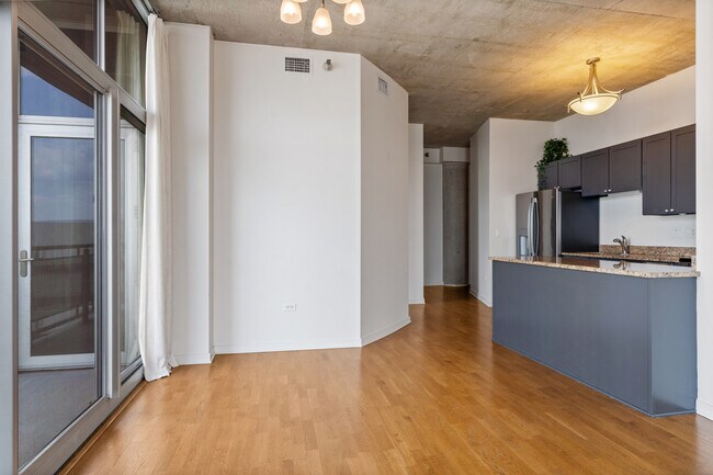 Foto del edificio - 700 N Larrabee St