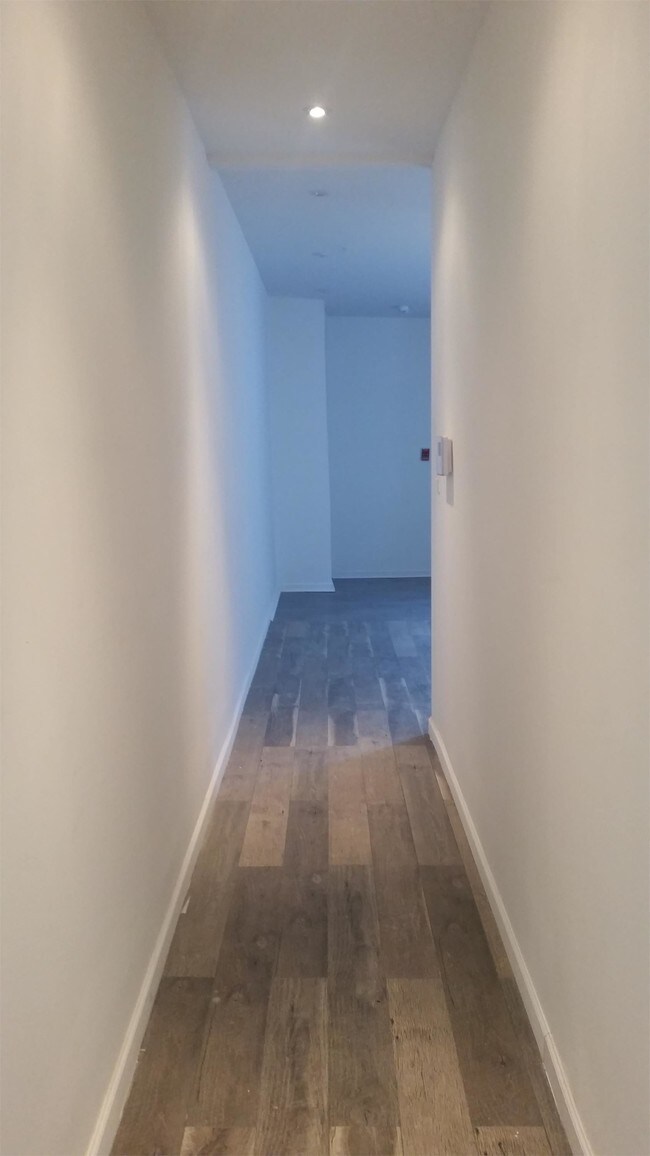 Building Photo - 5104 Parkside Ave
