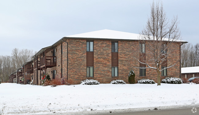 Building Photo - Deerfield Apartments