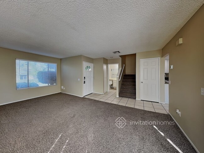 Building Photo - 640 Church Pl