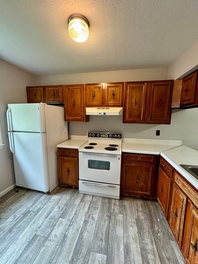 Photo - Townhouse for Rent in Broadway