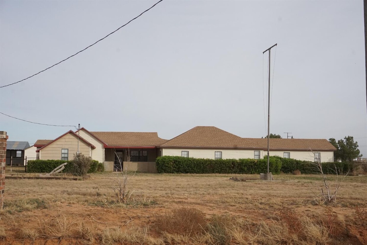 Primary Photo - 3191 Co Rd R