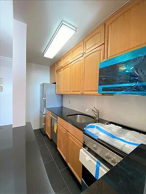 Foto del edificio - 442 W 57th St