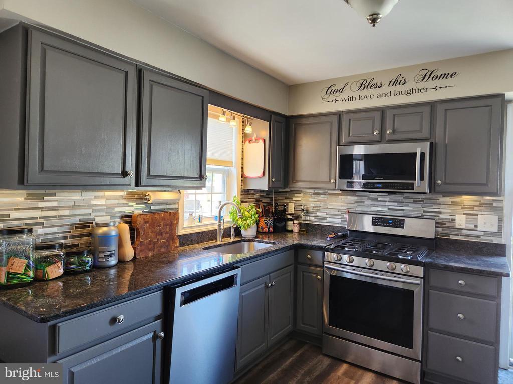 Foto principal - 28380 Beaver Dam Branch Rd
