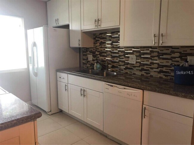 Foto del edificio - 11416 Bay St NE