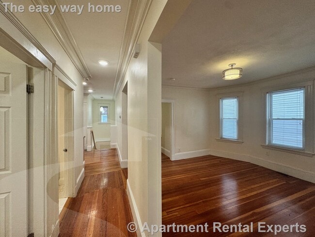 Building Photo - 65 Conwell Ave