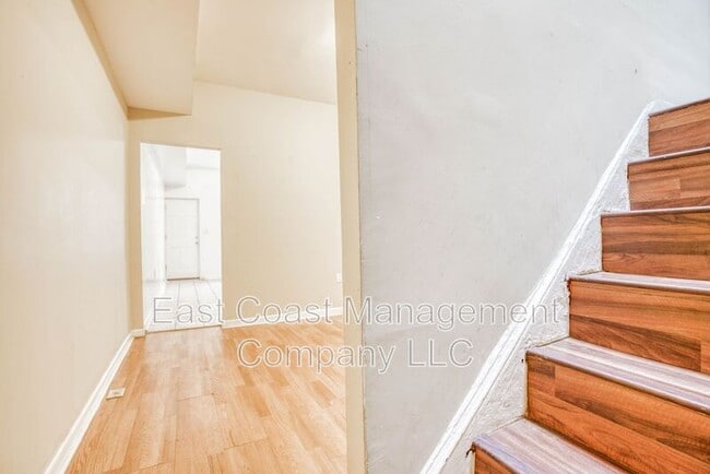 Foto del edificio - 402 E Lorraine Ave