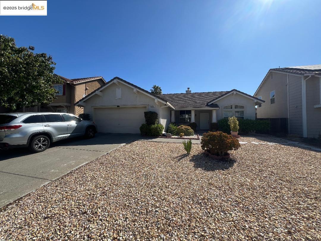 Primary Photo - 2352 Whitetail Dr