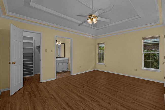 Building Photo - 4912 General Polk Dr