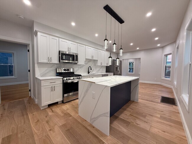 Foto del edificio - 16 Willow Ave