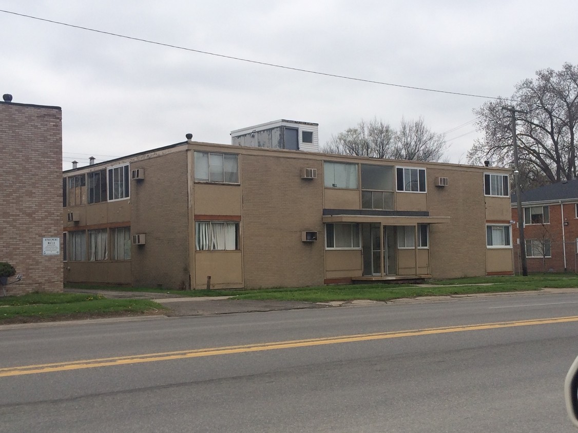 Primary Photo - 15000 Greenfield Rd