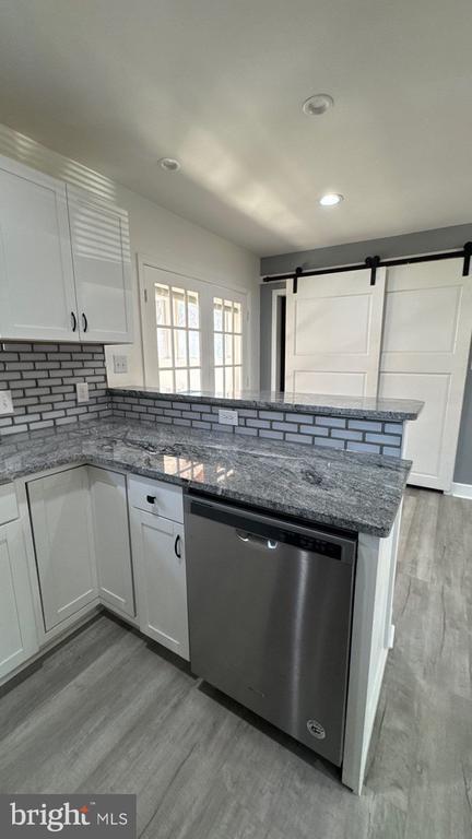 Foto del edificio - 7631 Beach Dr