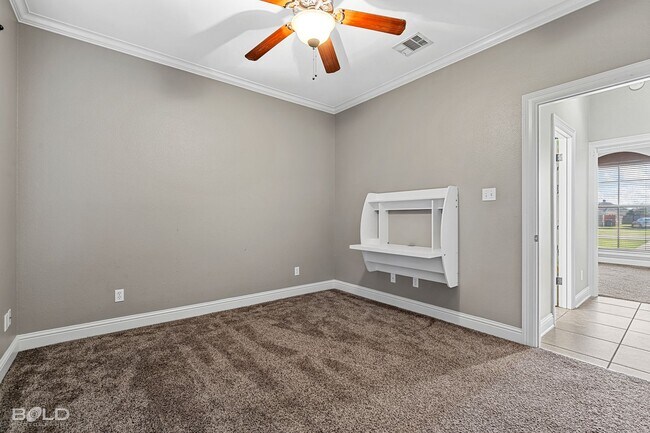 Building Photo - 4 bedroom 3.5 Bath in Bossier