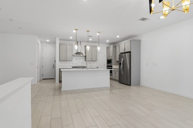 Foto del edificio - Experience refined living in this beautifully appointed 3-bedroom, 2.5-bathroom townhome spanning...