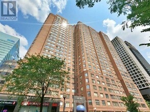 Building Photo - 633 Bay St.
