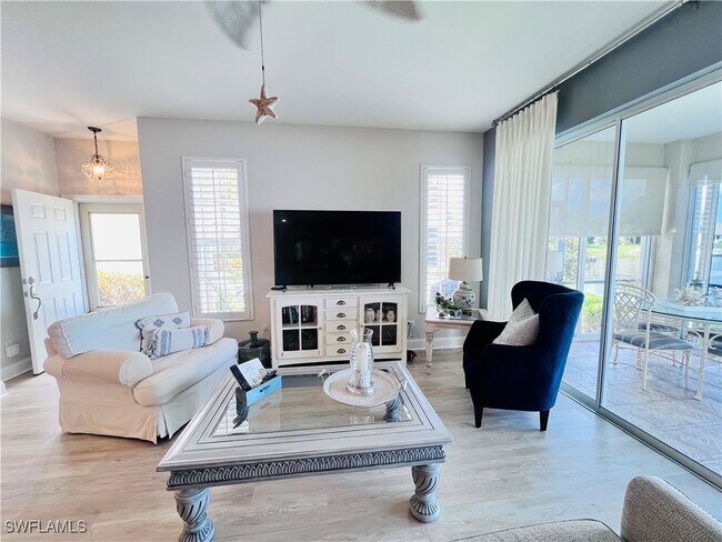 Foto del edificio - 3250 W Crown Pointe Blvd