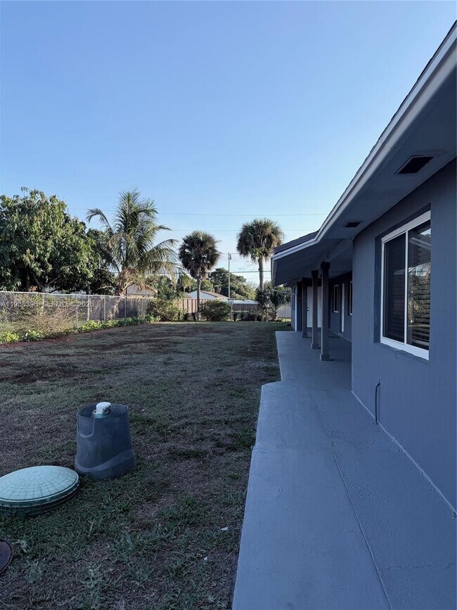 Building Photo - 4658 Myla Ln