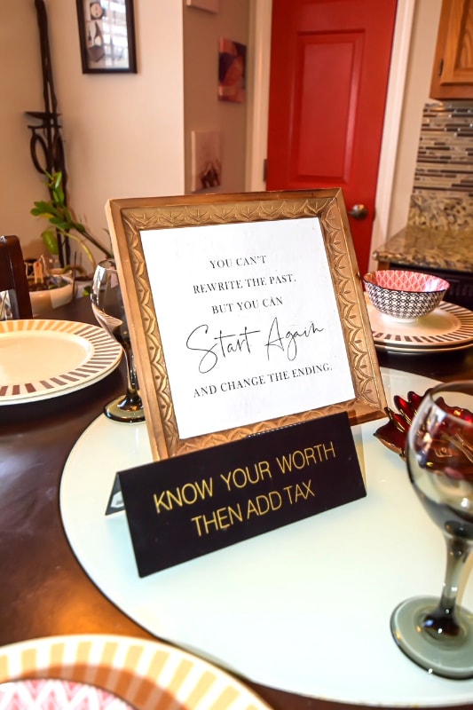 Building Photo - 407 Cook St