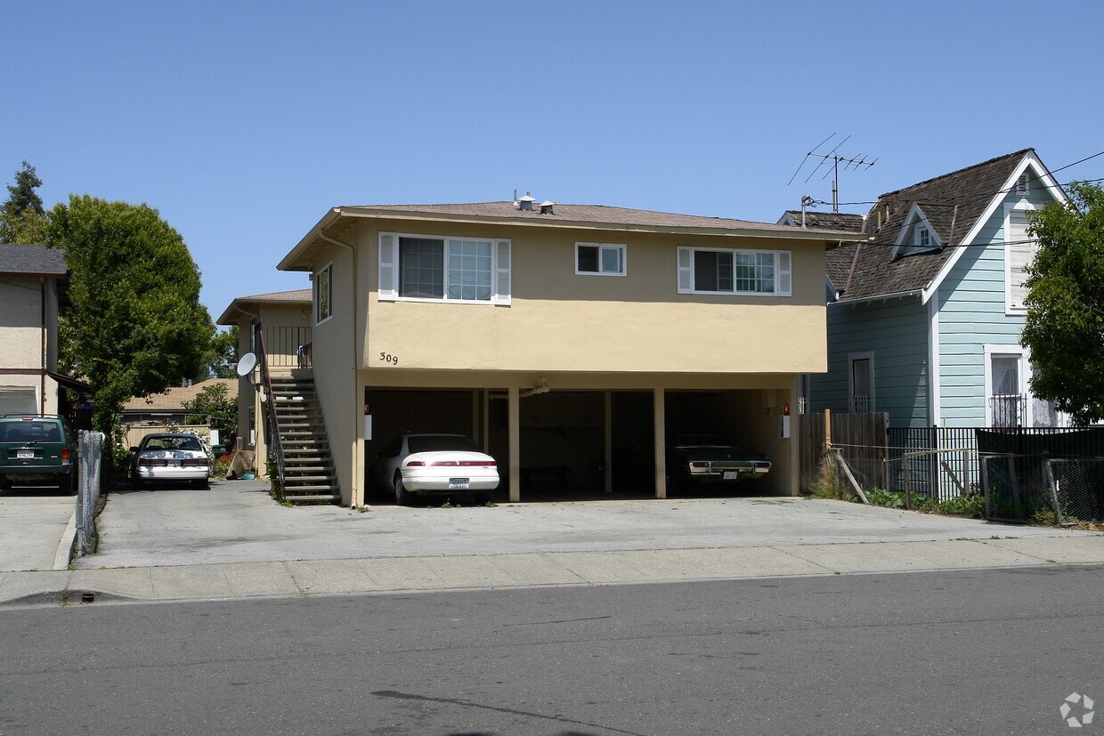 Building Photo - 309 2nd Ave