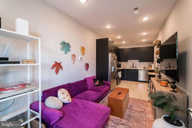Foto del edificio - 2428 Jasper St