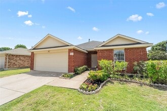 Building Photo - 9825 Tyler Dr