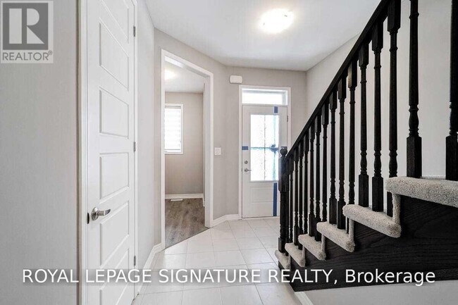 Photo du bâtiment - 975 Whitlock Ave
