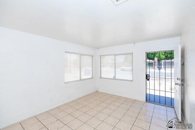 Foto del edificio - 276 S 17th Ave