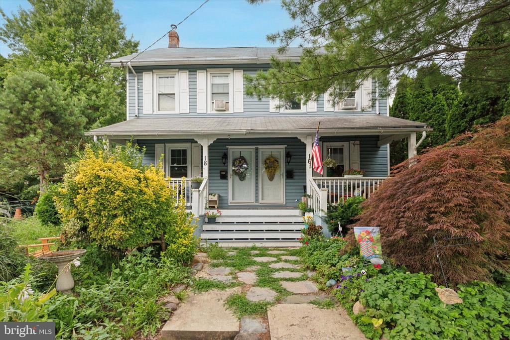 Primary Photo - 16 Spring St