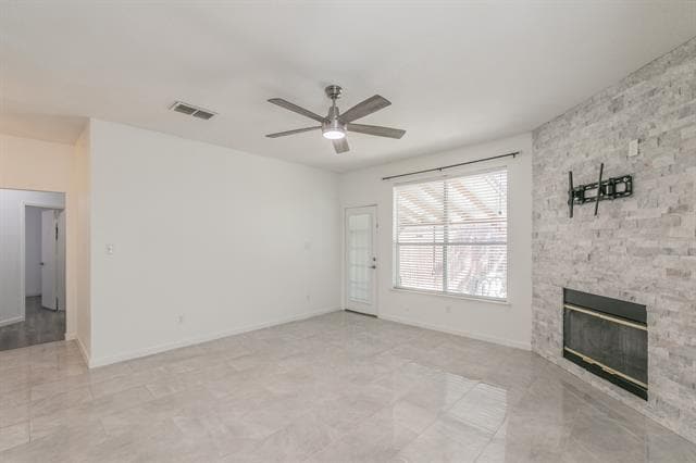 Foto del edificio - 4333 Park Creek Cir N