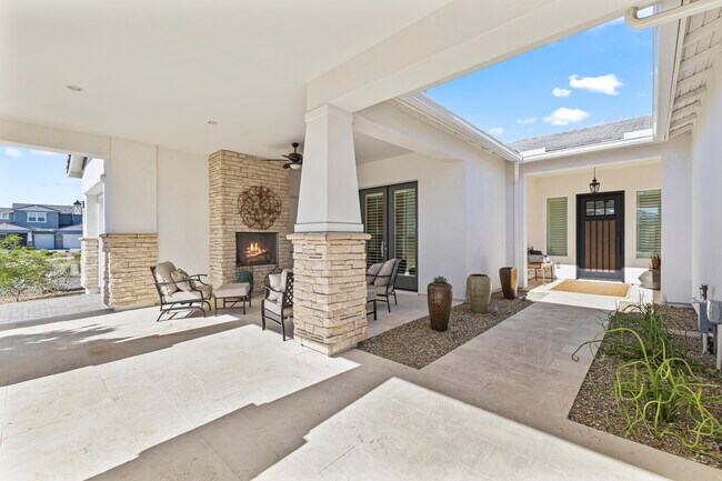 Foto del edificio - 10921 N Blakely St