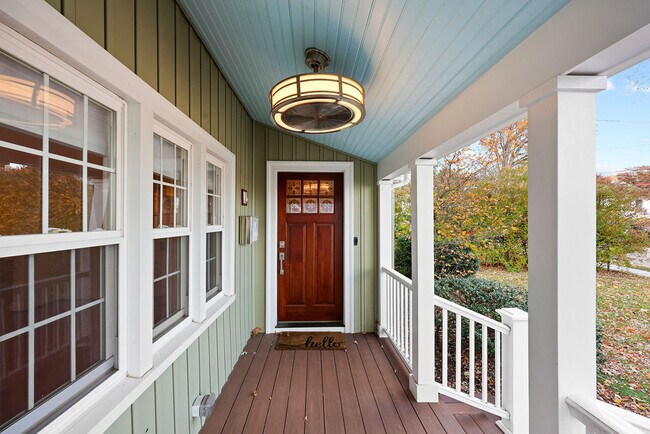 Foto del edificio - 15 Arapahoe Rd