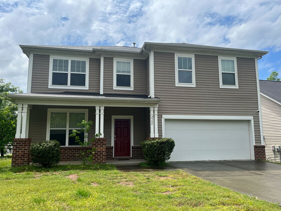 Foto principal - 2304 Pear Tree Ln