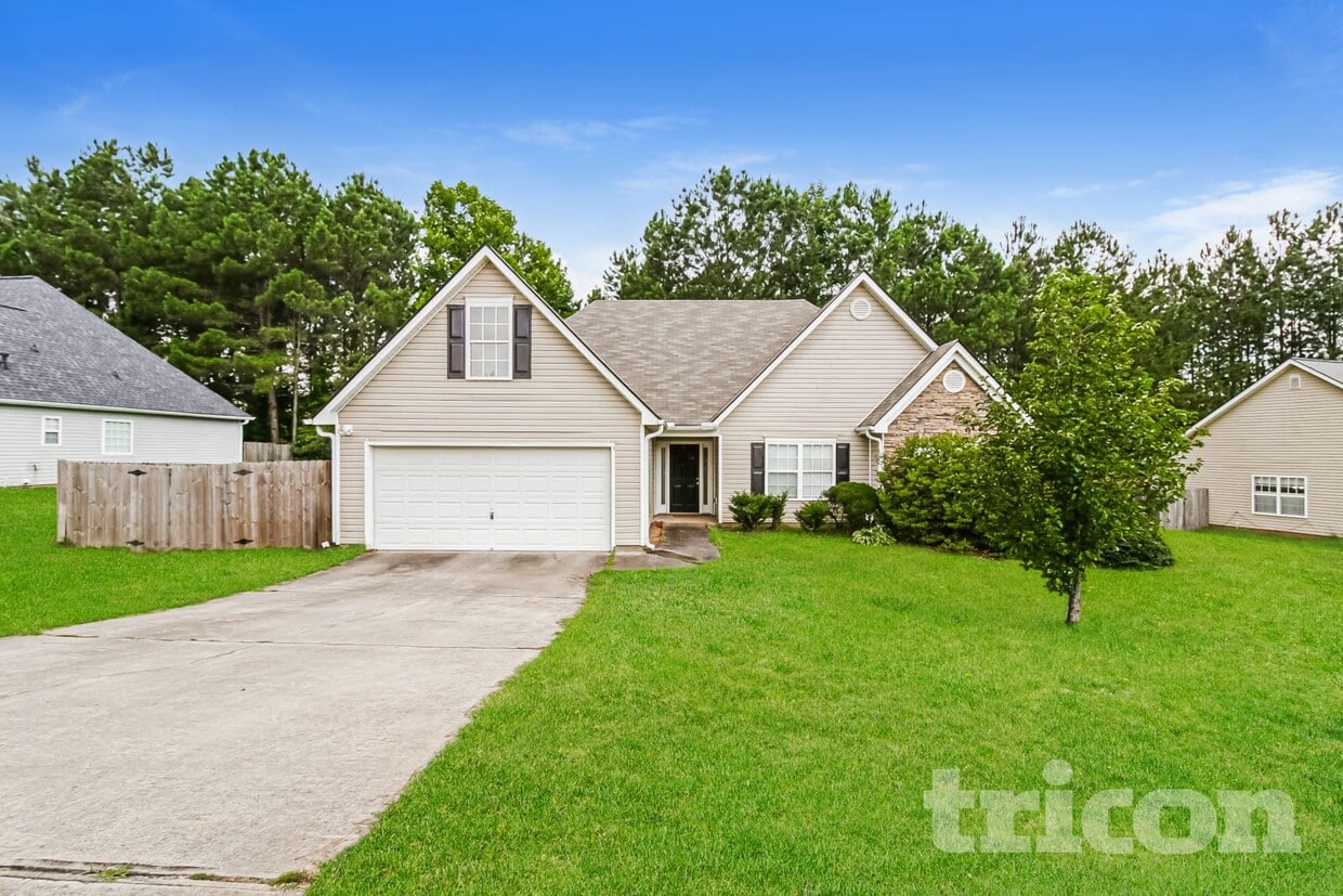 Foto principal - 806 Tucker Trail