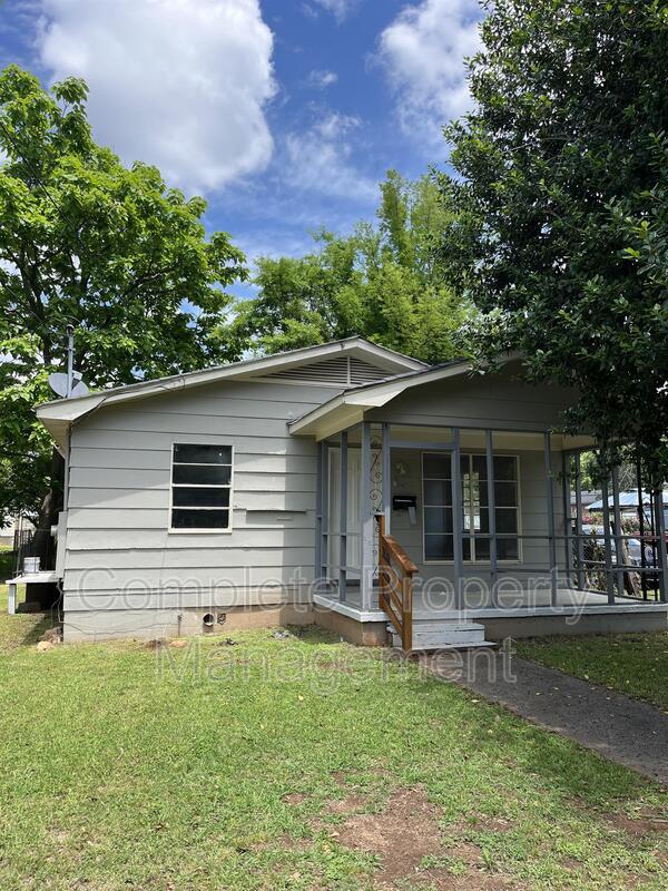 Building Photo - 2128 Snavely Ave SW