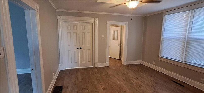 Foto del edificio - 221 E Colorado Ave