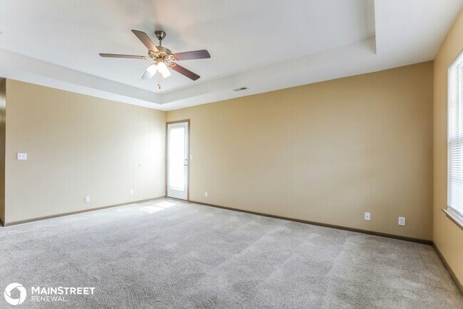 Foto del edificio - 1512 Eagle Dr, Pleasant Hill, MO 64080