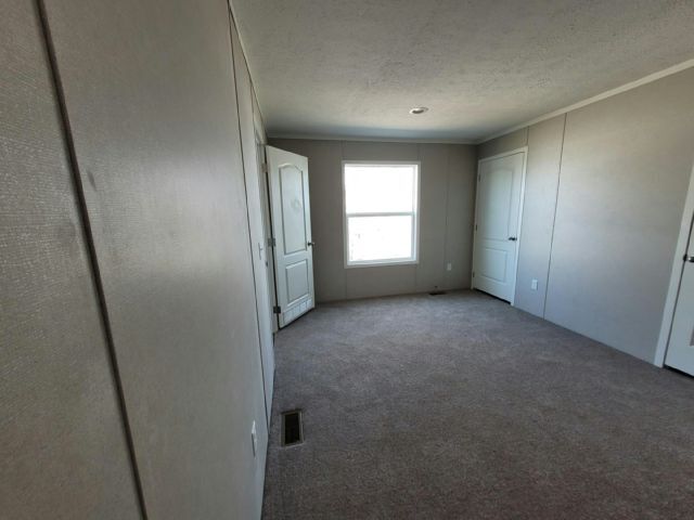 Building Photo - 1354 East Dr